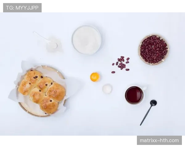张博恒家的冰箱里塞满蛋白粉，连饮料都是按毫升算的