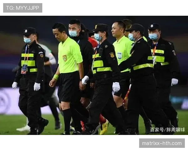 暂时离场检查规则详解:裁判何时允许球员离场不影响比赛? 暂时离场检查规则详解:裁判何时允许球员离场不影响比赛?